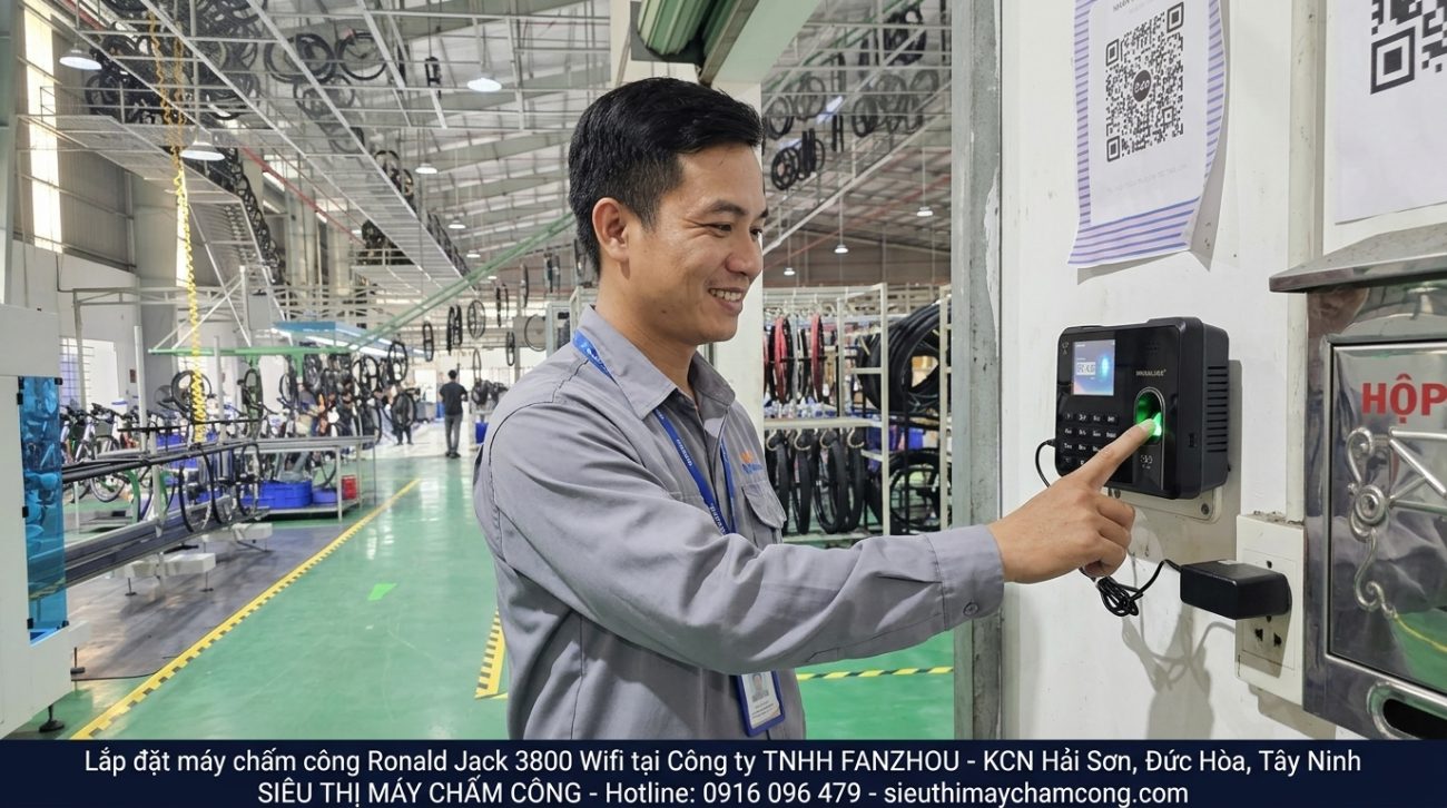 cong-nhan-cham-cong-van-tay-3800-wifi-cong-ty-fanzhou-kcn-hai-son